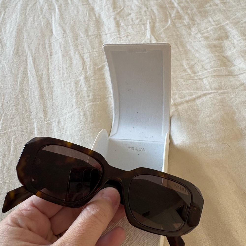 Prada Brown Tortoise Sunglasses with White Case